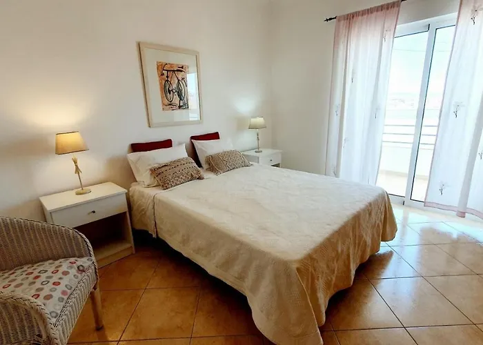 Vacation: 2br Steps To The Appartement