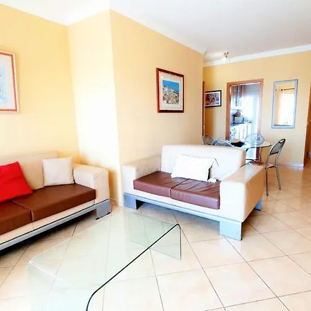 Vacation: 2br Steps To The Apartmán