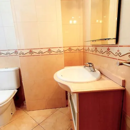 Апартаменты Vacation: 2br Steps To The