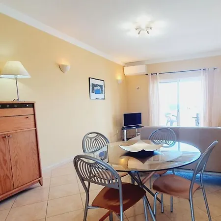 Vacation: 2br Steps To The * Quarteira